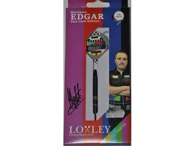 Gesigneerd darts shirt + pijlen, matthew edgar - afbeelding 4 van  5