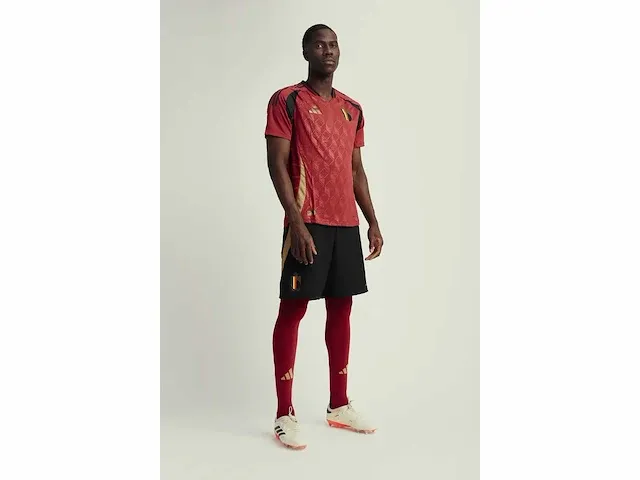 Gesigneerd rode duivels shirt - amadou onana - afbeelding 9 van  11