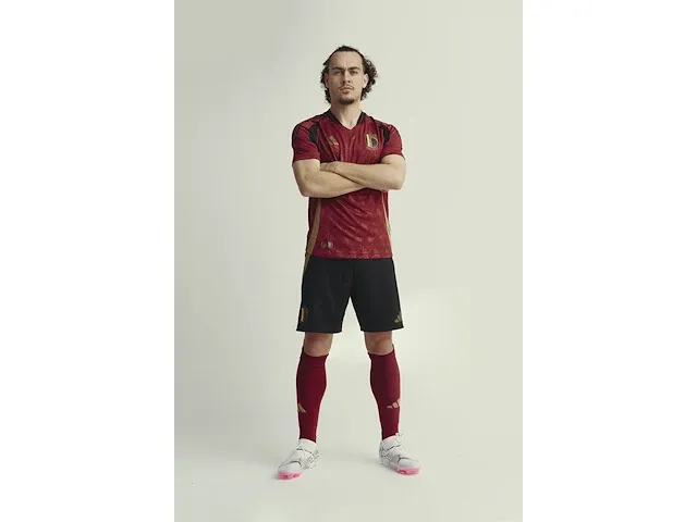 Gesigneerd rode duivels shirt - arthur theate - afbeelding 10 van  11