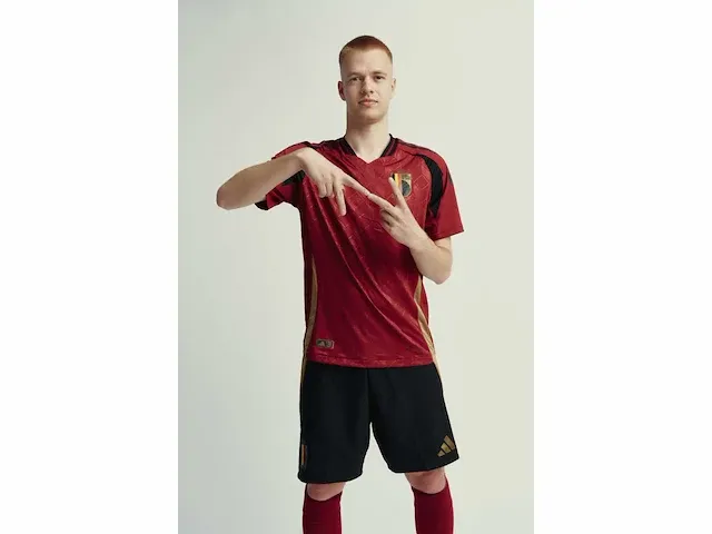 Gesigneerd rode duivels shirt - arthur vermeeren - afbeelding 1 van  9