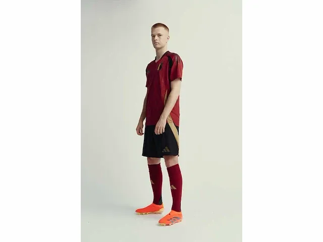 Gesigneerd rode duivels shirt - arthur vermeeren - afbeelding 3 van  9