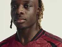 Gesigneerd rode duivels shirt - jérémy doku - afbeelding 6 van  10