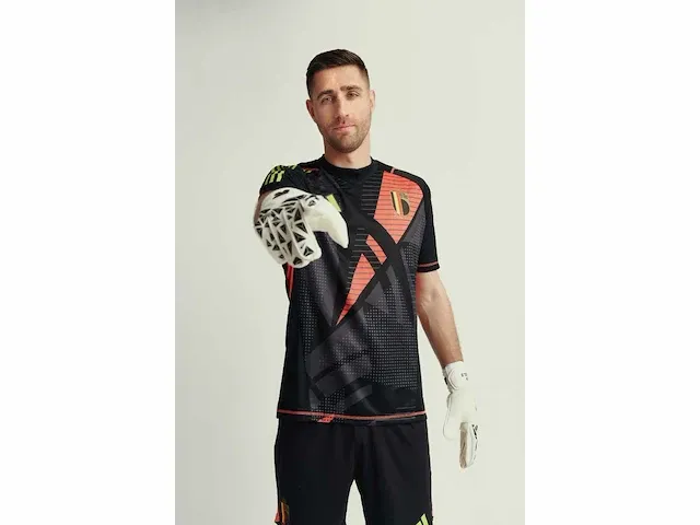 Gesigneerd rode duivels shirt - koen casteels - afbeelding 5 van  10