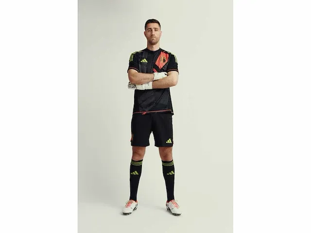 Gesigneerd rode duivels shirt - koen casteels - afbeelding 9 van  10