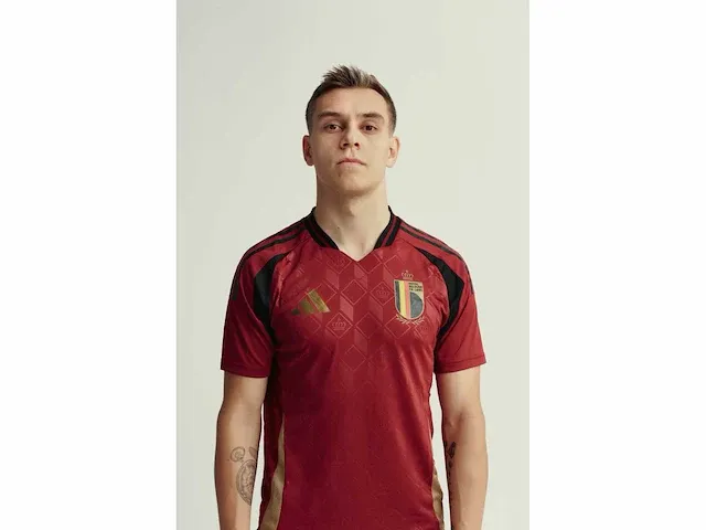 Gesigneerd rode duivels shirt - leandro trossard - afbeelding 1 van  5