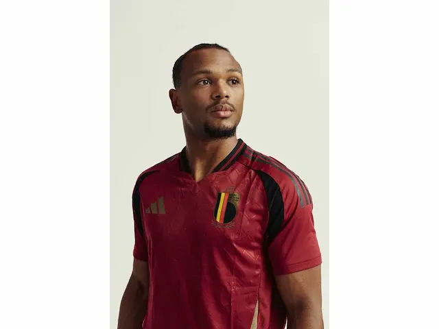Gesigneerd rode duivels shirt - loïs openda - afbeelding 4 van  7