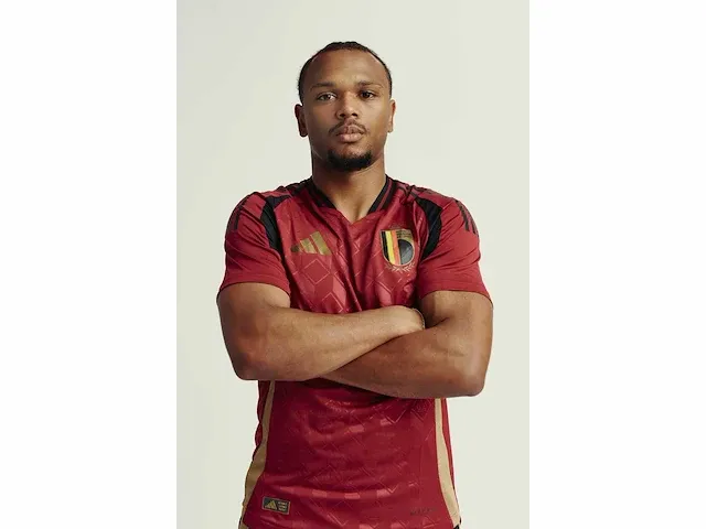 Gesigneerd rode duivels shirt - loïs openda - afbeelding 6 van  7