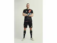 Gesigneerd rode duivels shirt - matz sels - afbeelding 4 van  8
