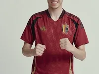 Gesigneerd rode duivels shirt - maxim de cuyper - afbeelding 6 van  7