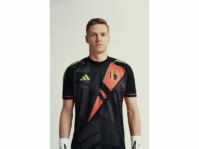 Gesigneerd rode duivels shirt - thomas kaminski - afbeelding 1 van  10