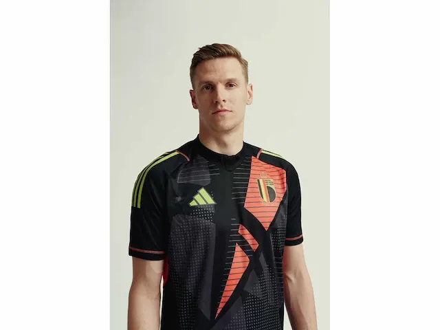 Gesigneerd rode duivels shirt - thomas kaminski - afbeelding 5 van  10