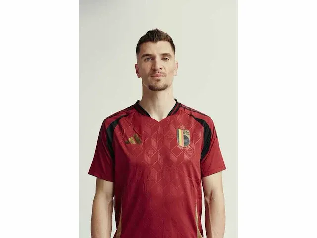 Gesigneerd rode duivels shirt - thomas meunier - afbeelding 1 van  10
