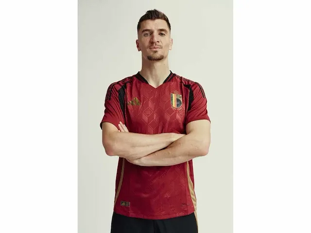 Gesigneerd rode duivels shirt - thomas meunier - afbeelding 10 van  10