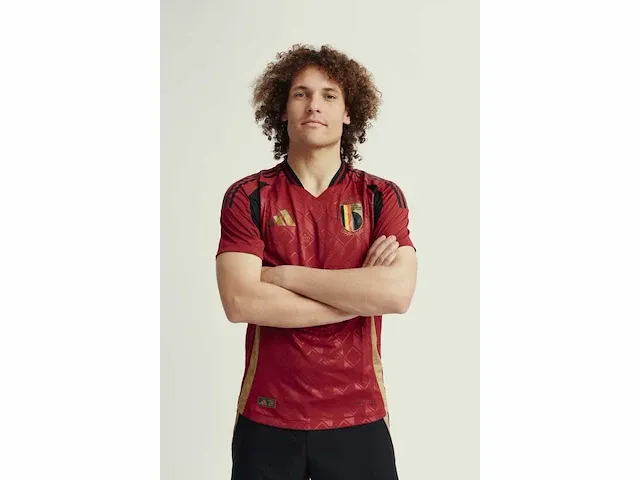 Gesigneerd rode duivels shirt - wout faes - afbeelding 1 van  6