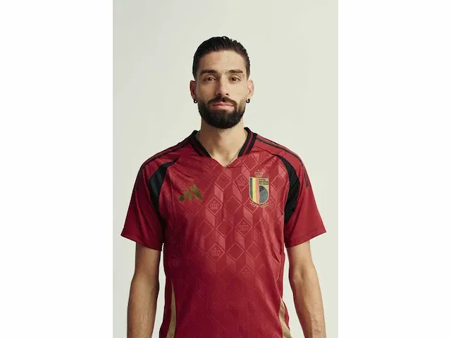 Gesigneerd rode duivels shirt - yannick carrasco - afbeelding 6 van  10