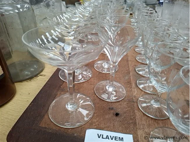 Geslepen glazen - afbeelding 2 van  3