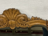 Geslepen spiegel met gesculpteerde kader - afbeelding 2 van  3