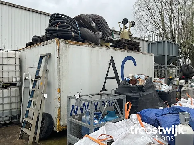 Gesloten 20ft optrekcontainer - afbeelding 2 van  4