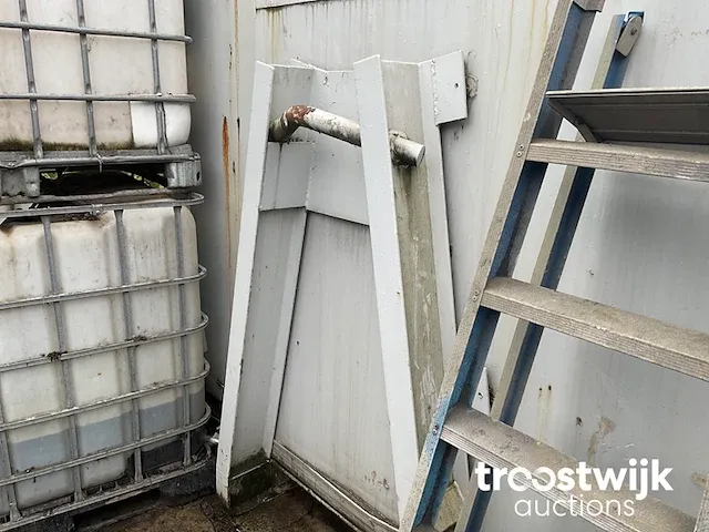 Gesloten 20ft optrekcontainer - afbeelding 3 van  4