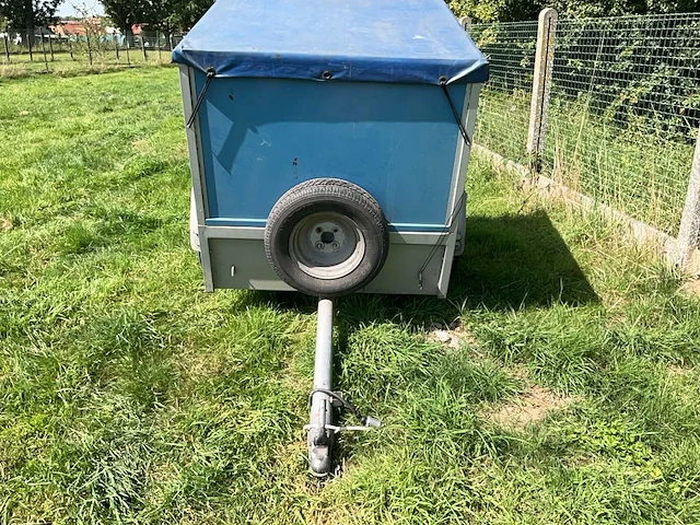 Gesloten aanhangwagen 750kg - afbeelding 2 van  7