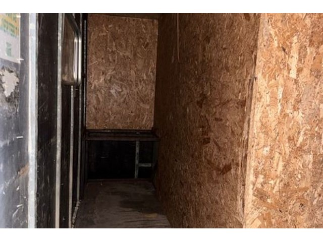 Gesloten aanhangwagen geremd knott - afbeelding 8 van  11