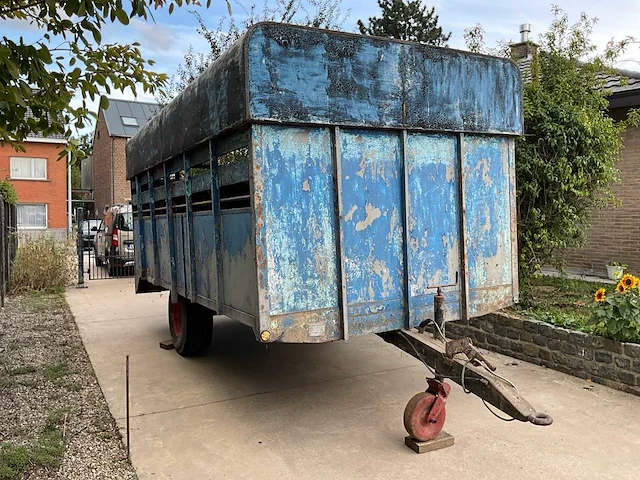 Gesloten vee-/dierenaanhangwagen - afbeelding 5 van  11