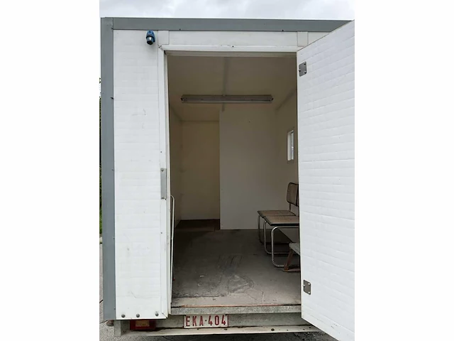 Gesloten werf-aanhangwagen - afbeelding 5 van  16