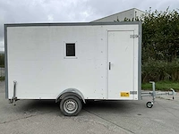 Gesloten werf-aanhangwagen - afbeelding 11 van  16