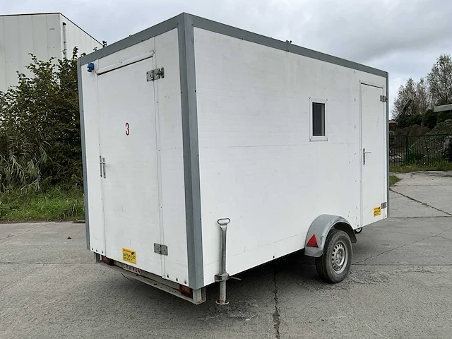 Gesloten werf-aanhangwagen - afbeelding 12 van  16