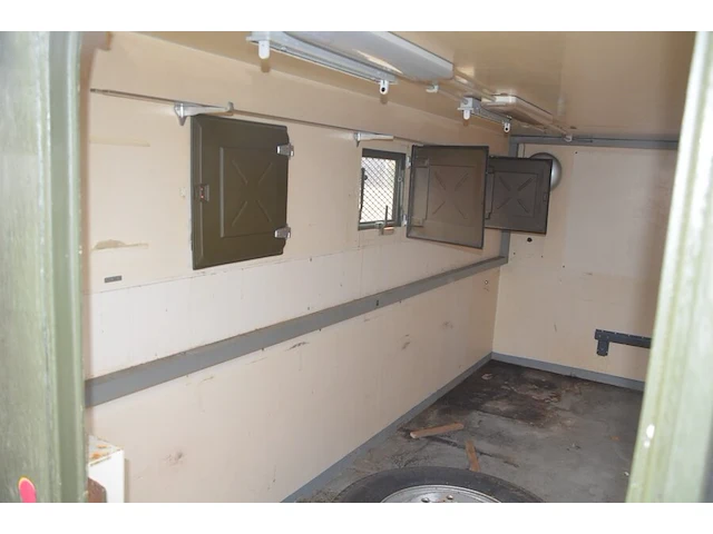 Gesloten werf container sama 410 004 - afbeelding 7 van  16