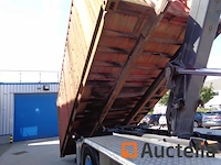 Gesloten zeecontainer