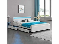 Gestoffeerd bed 180x200 cm met bedstee, led-verlichting - afbeelding 1 van  5