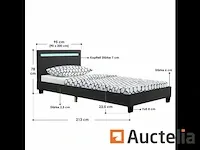 Gestoffeerd bed 90 x 200 cm met boxspring en led