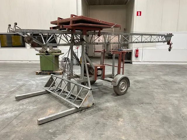 Getrokken bouwlift - afbeelding 1 van  7