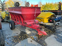 Getrokken kunstmeststrooier - afbeelding 3 van  9