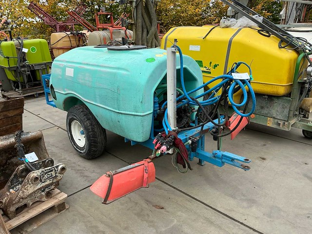 Getrokken onkruid spuitmachine - afbeelding 3 van  7