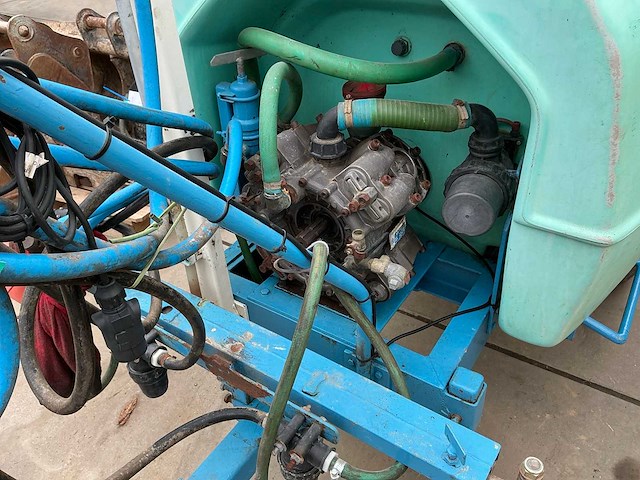 Getrokken onkruid spuitmachine - afbeelding 7 van  7