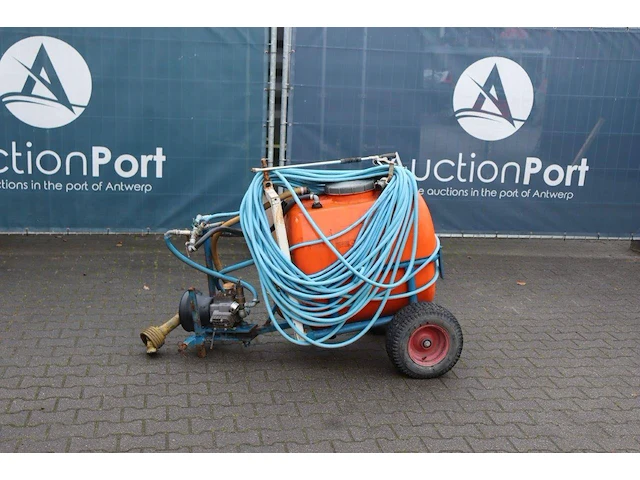 Getrokken spuitmachine empas 200l (marge) - afbeelding 1 van  1