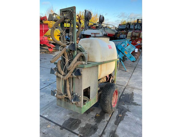 Getrokken spuitmachine - afbeelding 7 van  7