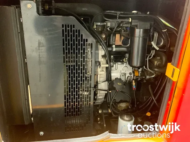 Getrokken stroomgenerator - afbeelding 9 van  12