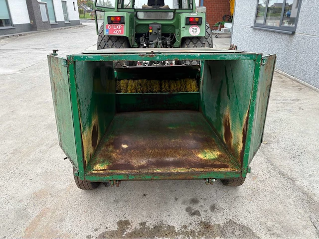 Getrokken veegmachine - afbeelding 3 van  9