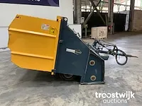 Getrokken veegmachine/bladzuiger - afbeelding 4 van  8