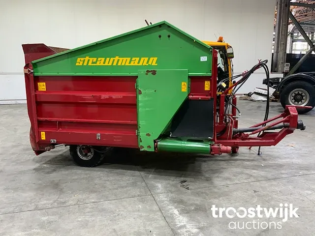 Getrokken voerdoseerwagen - afbeelding 8 van  13