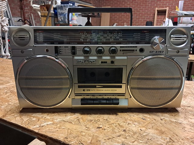 Gettoblaster radio-cassette sharp perfecte staat - afbeelding 1 van  5