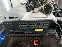Gevarieerde computerapparatuur - afbeelding 2 van  17