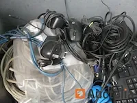 Gevarieerde computerapparatuur - afbeelding 9 van  17