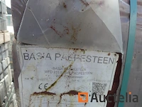 Gevelstenen wieneberger basiapaepesteen - afbeelding 4 van  4
