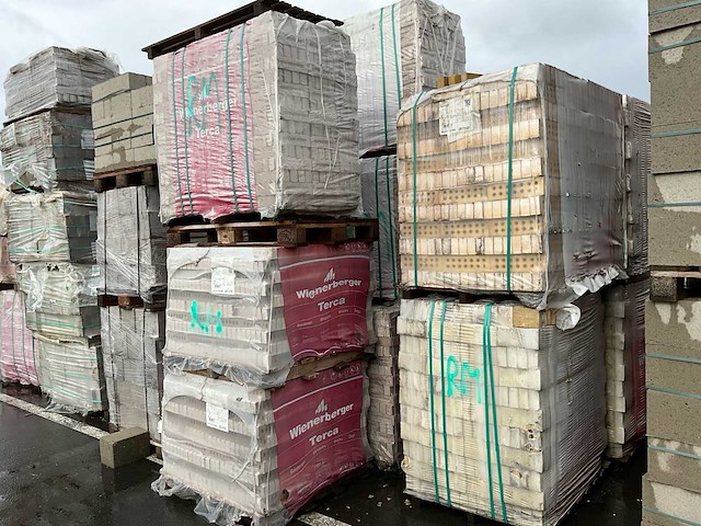 Gevelstenen - afbeelding 1 van  5