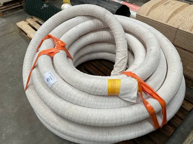 Gewatteerde pvc buis - afbeelding 1 van  2
