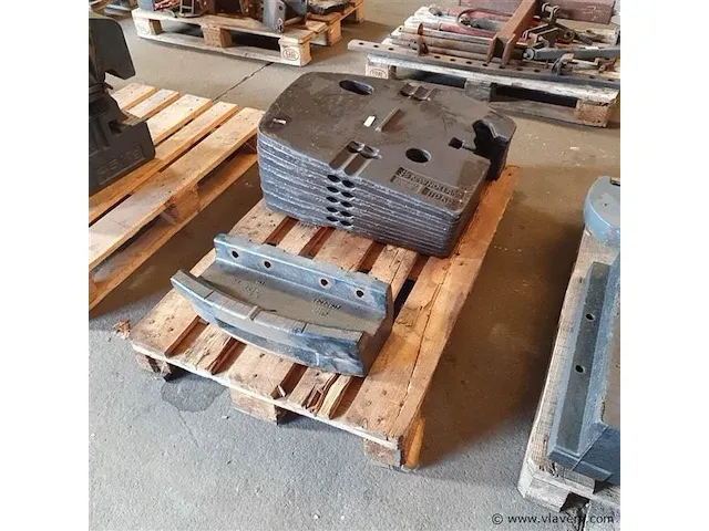 Gewichtplaten + blok voor tractor - afbeelding 2 van  6